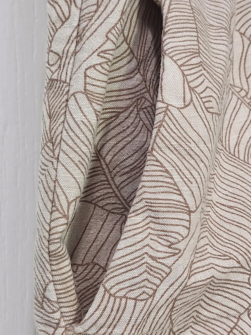 Banana Republic Tan Botanical Leaf Print 100% Cotton Drawstring Casual Shorts L
